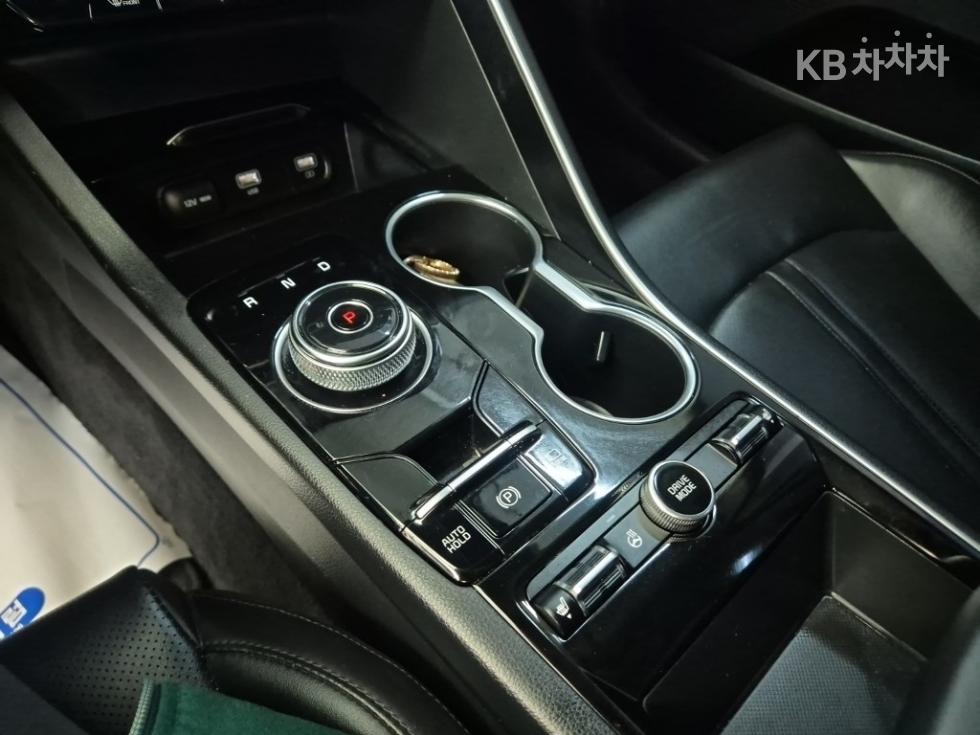 Kia K5 — miniaturë 8