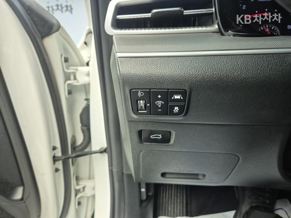 Kia K5 — miniaturë 17