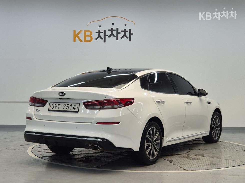 Kia K5 — miniaturë 3