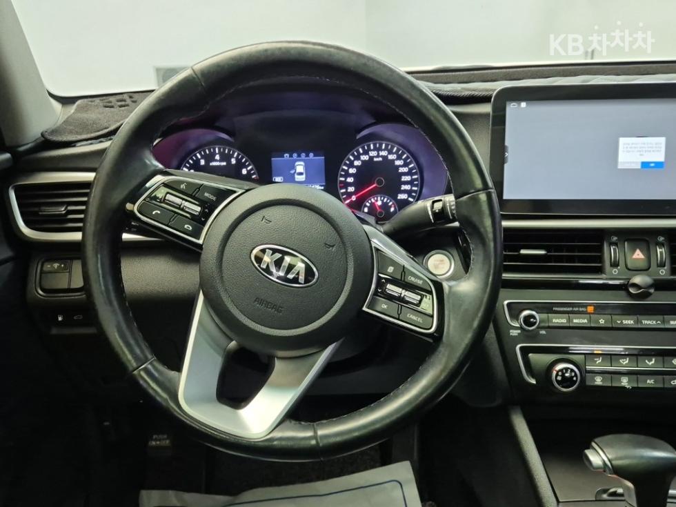 Kia K5 — miniaturë 9