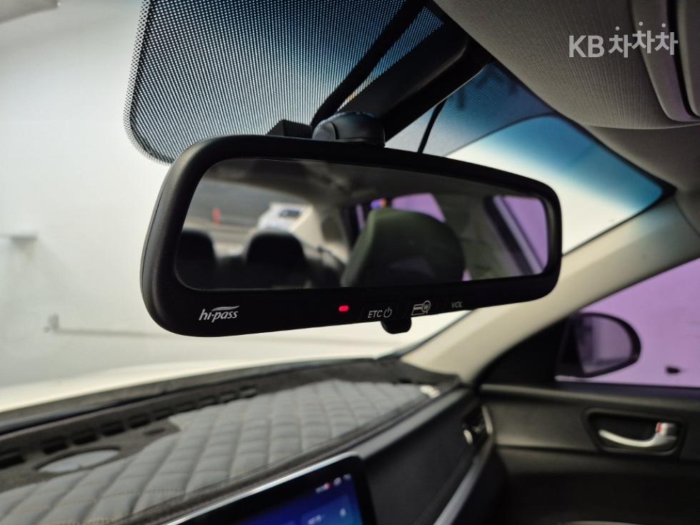 Kia K5 — miniaturë 18
