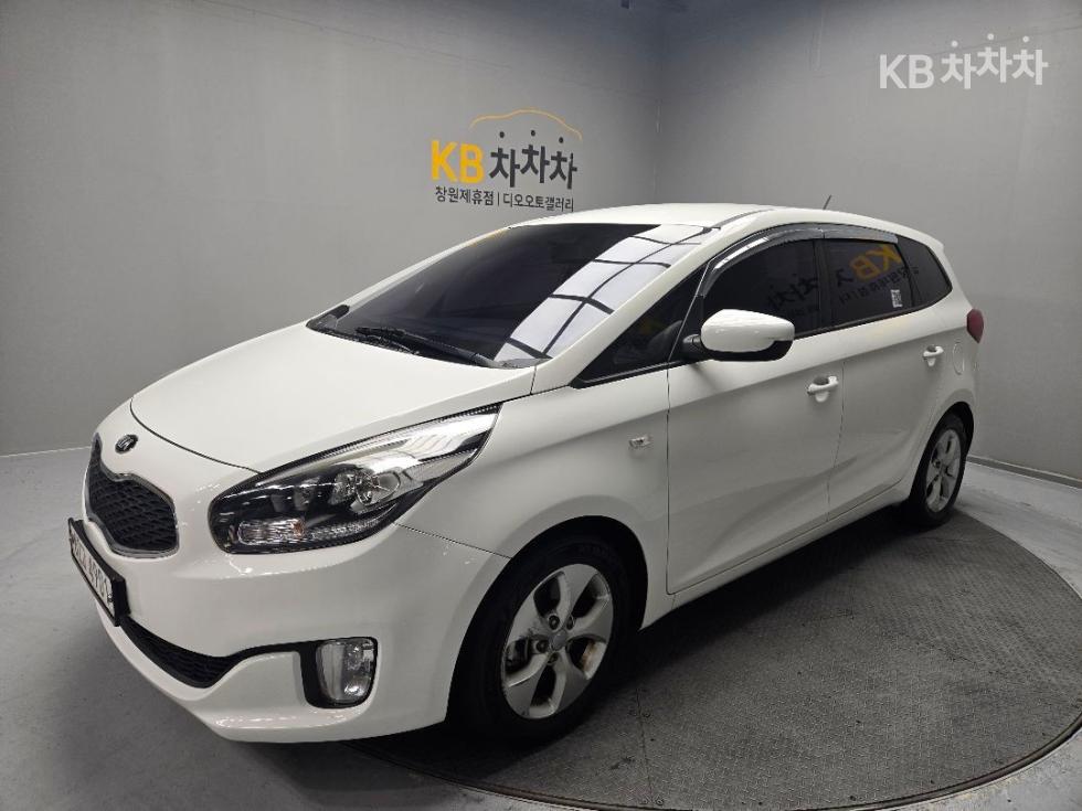 Kia Carens — miniaturë 2