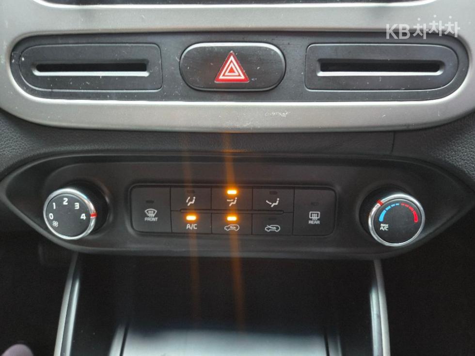 Kia Carens — miniaturë 17