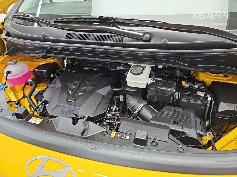 Hyundai Staria — miniaturë 5