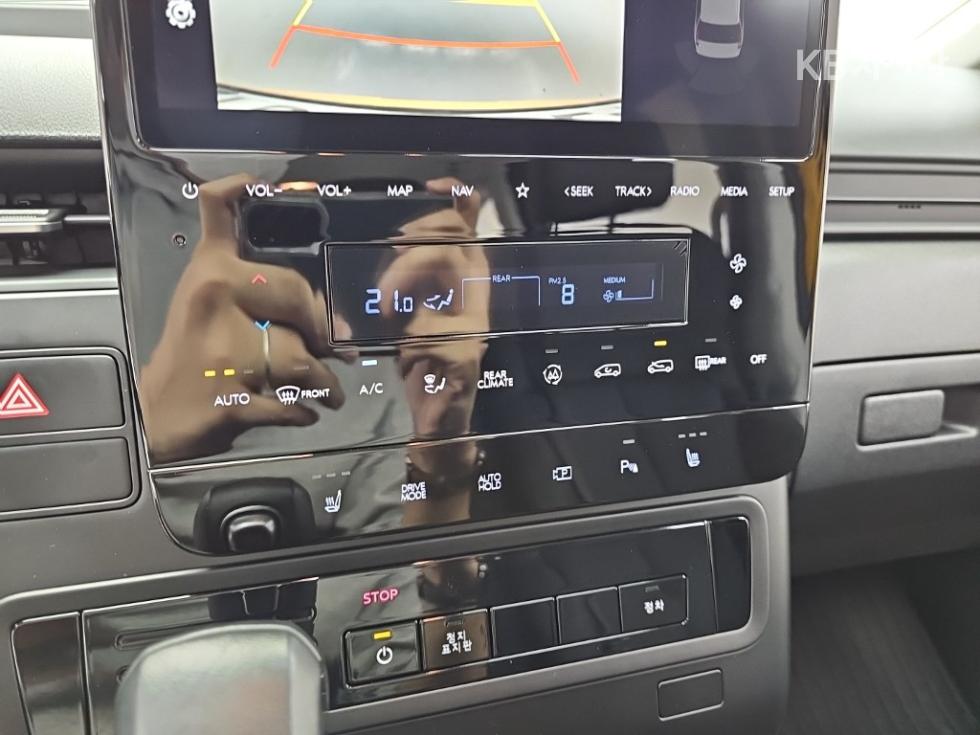 Hyundai Staria — miniaturë 10