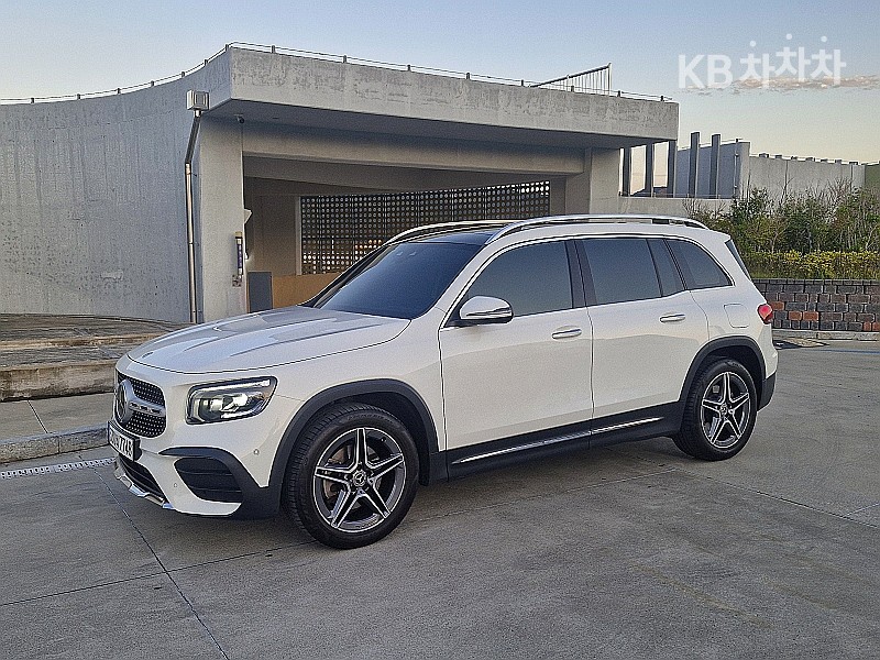 Mercedes-Benz GLB-Class — фото 2