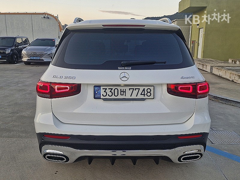 Mercedes-Benz GLB-Class — фото 4
