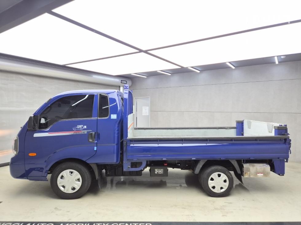 Kia 2-Stage King Cab Luxury — фото 4