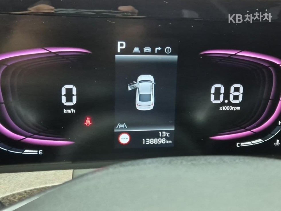 Kia K8 — miniaturë 5