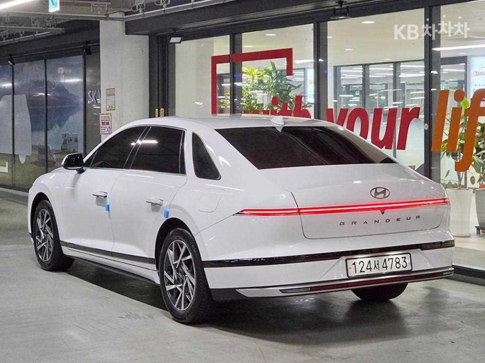 Hyundai Grandeur Premium — фото 3