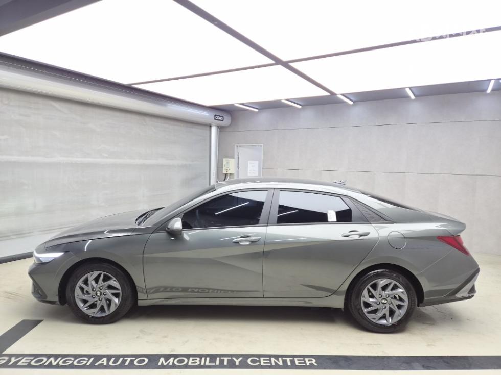 Hyundai Avante — фото 4