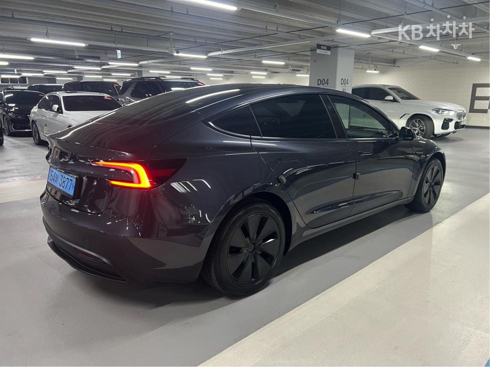 Tesla Model Y AWD L — фото 4