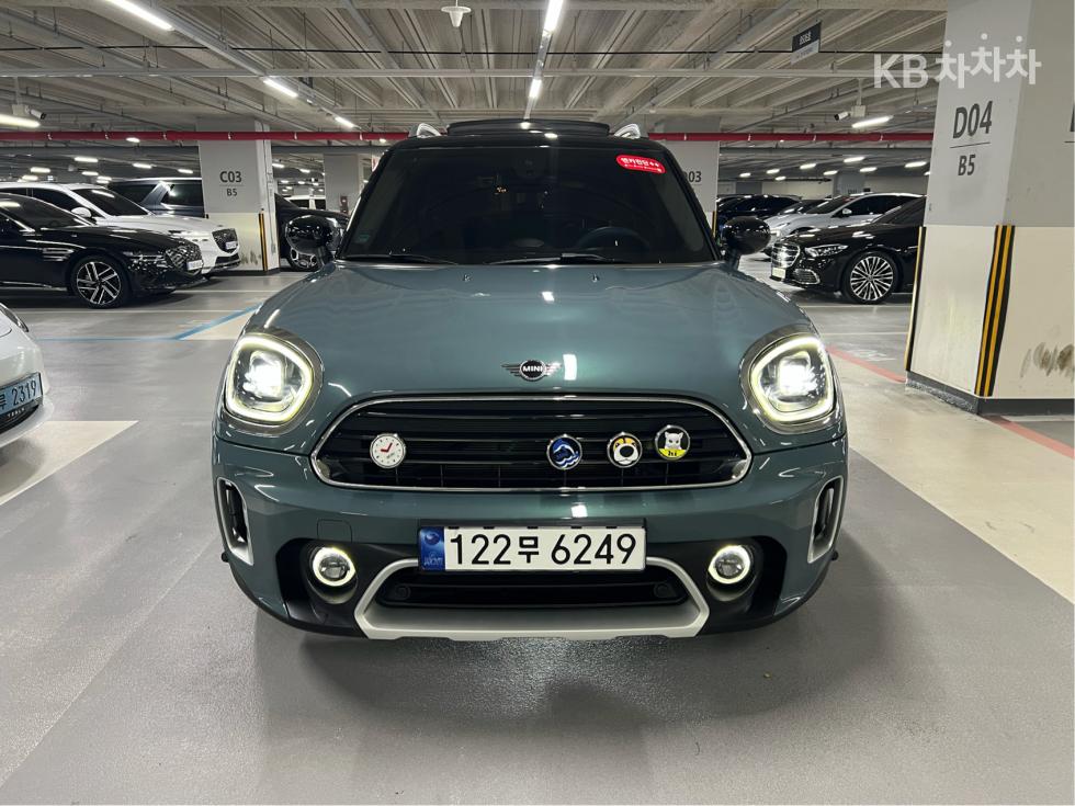 Mini Countryman BASE MODEL — фото 1