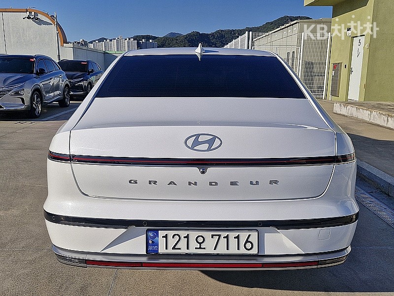 Hyundai Grandeur EXCLUSIVE — фото 4