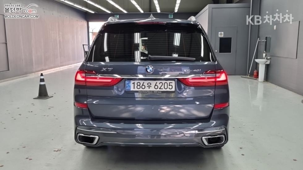 BMW X7 M Sport — фото 4