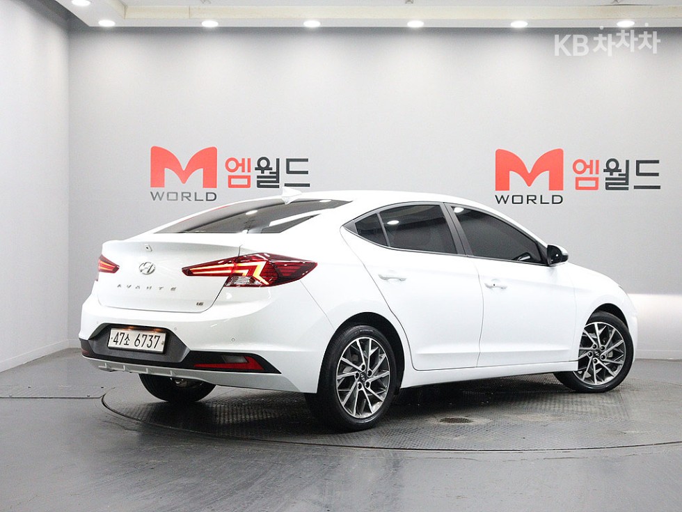 Hyundai Avante Smart — фото 3