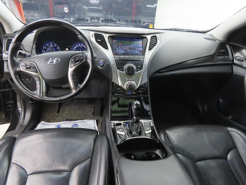 Hyundai Grandeur — miniaturë 7