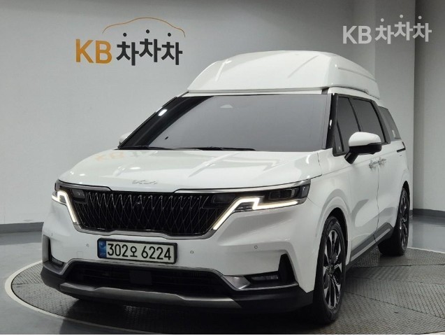 Kia Carnival SIGNATURE — фото 1