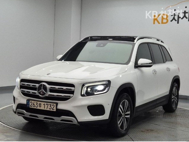 Mercedes-Benz GLB-Class — фото 1