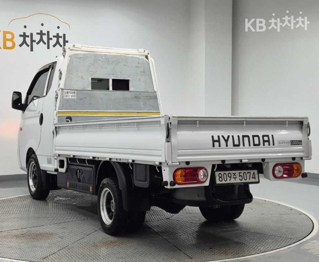 Hyundai Premium — фото 2