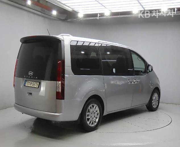 Hyundai Staria — фото 4