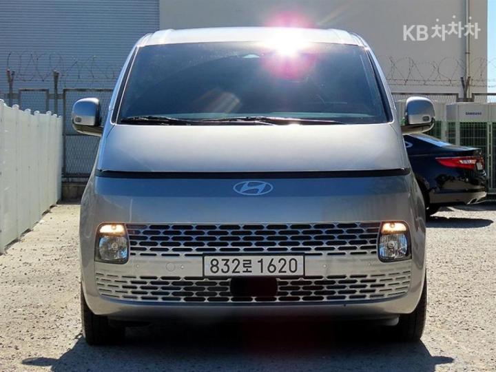 Hyundai Staria 3.5 LPG 카고 3 모던 — foto 1