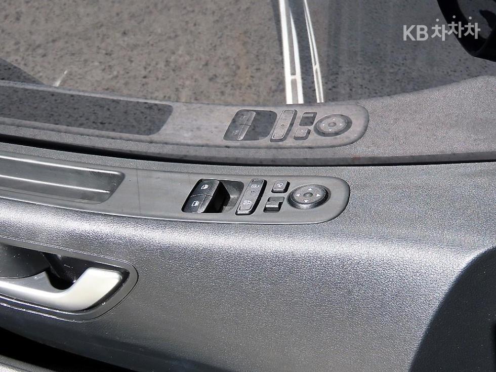 Hyundai Staria — miniaturë 11