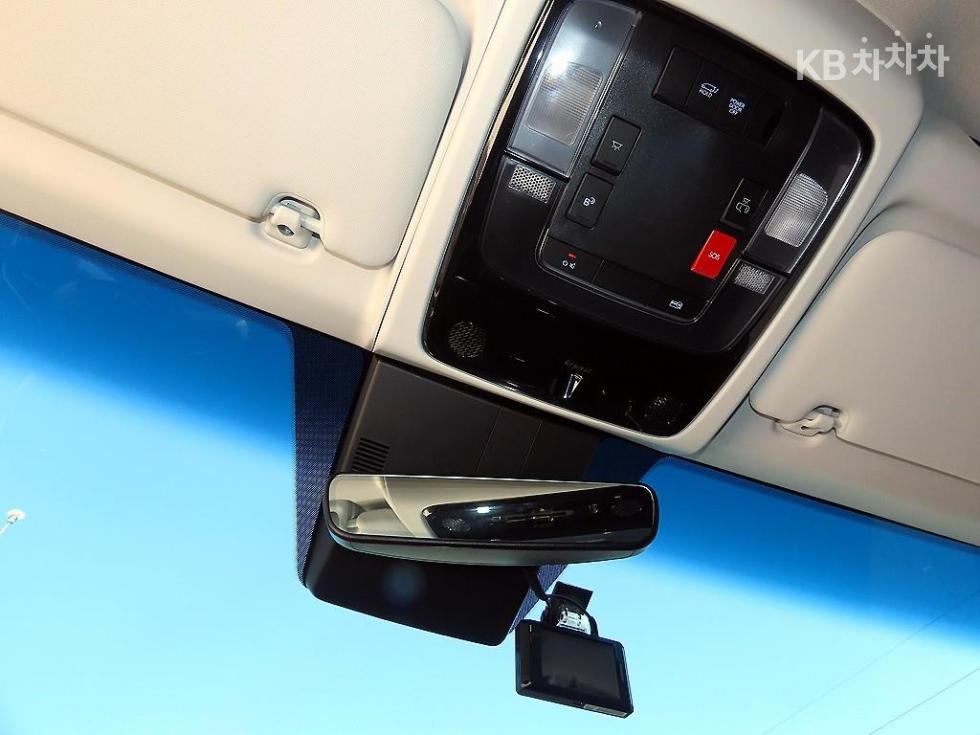 Hyundai Staria — miniaturë 16