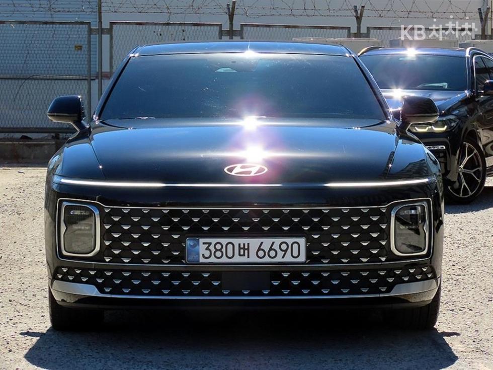 Hyundai Grandeur EXCLUSIVE — фото 1