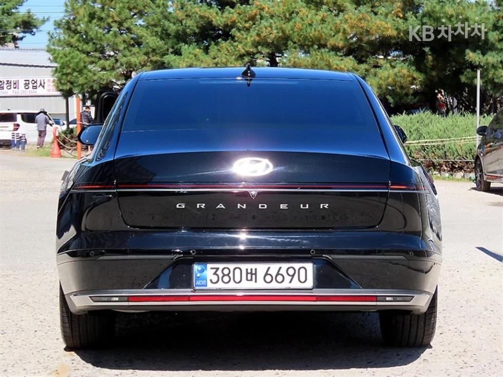 Hyundai Grandeur EXCLUSIVE — фото 4