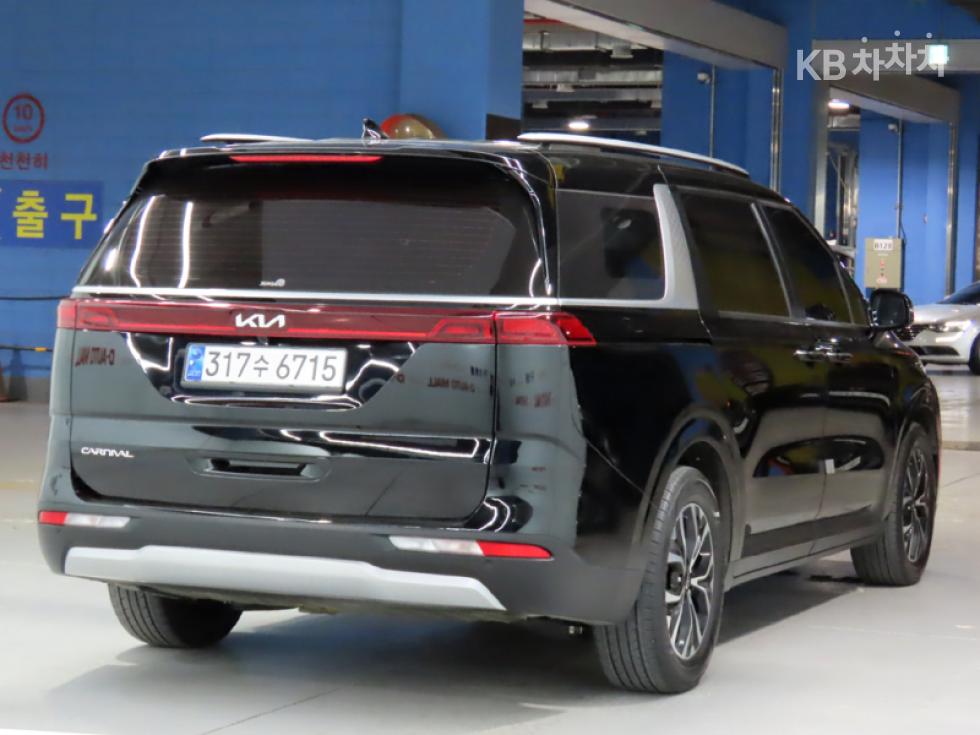 Kia Carnival PRESTIGE — фото 4