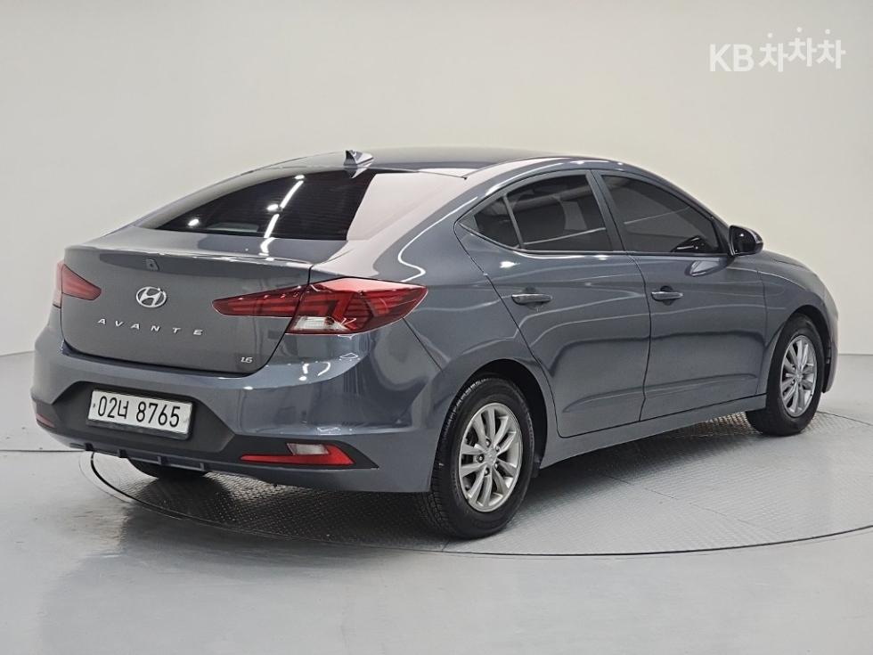 Hyundai Avante Smart — фото 4