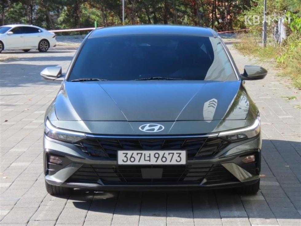 Hyundai Avante — фото 1