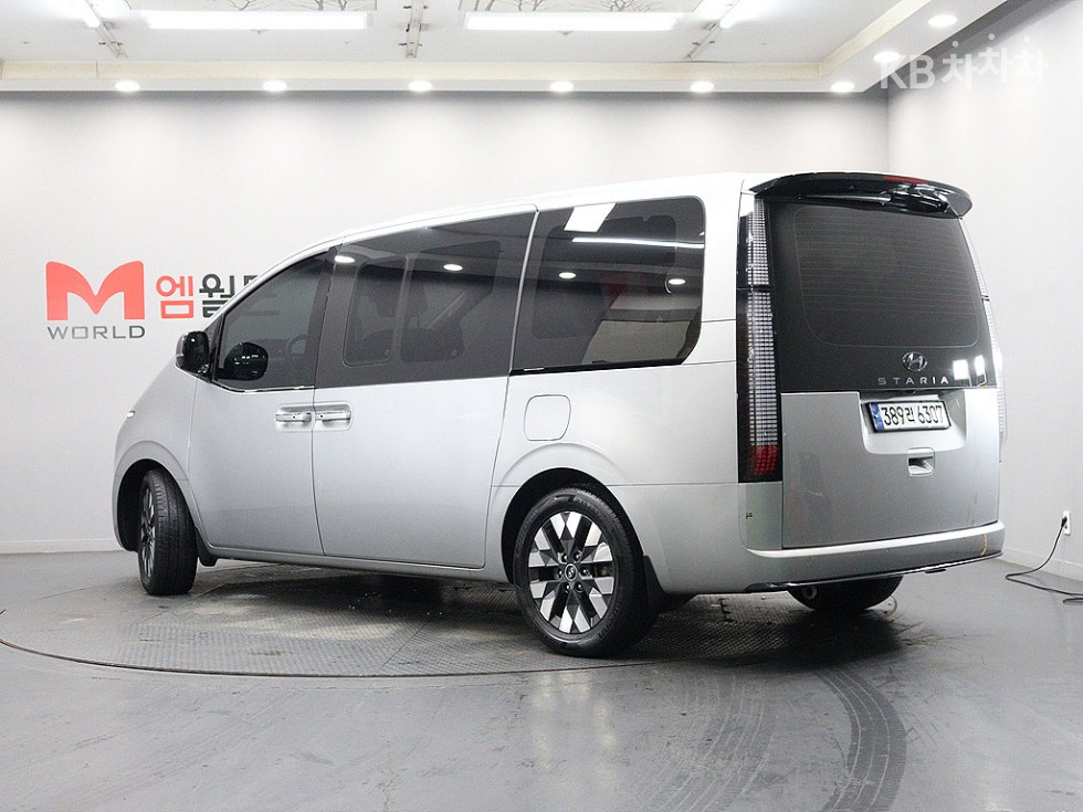 Hyundai Staria PRESTIGE — фото 4