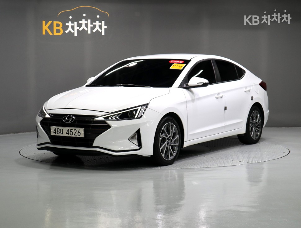 Hyundai Avante Style — фото 1
