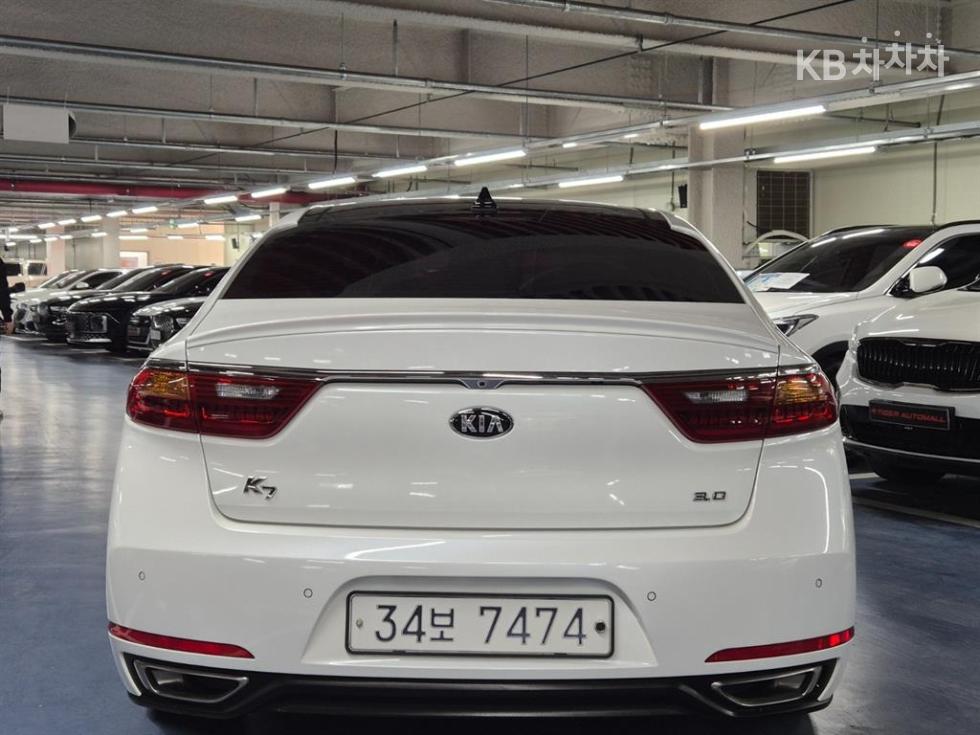 Kia K7 — miniaturë 3