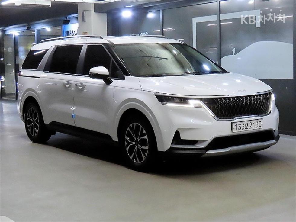 Kia Carnival PRESTIGE — фото 1