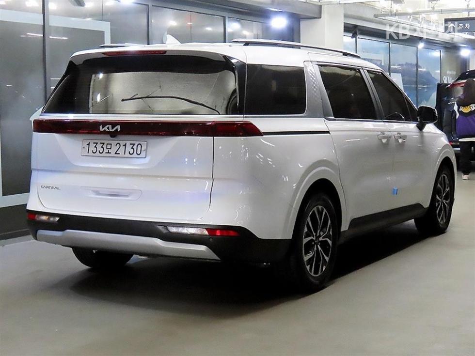 Kia Carnival PRESTIGE — фото 4