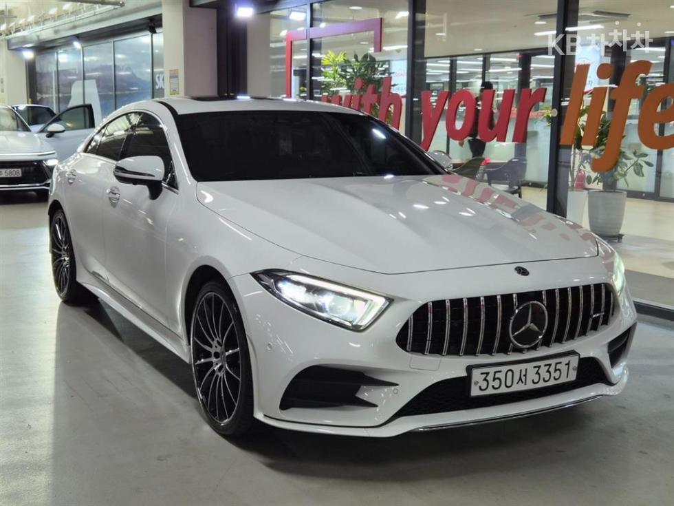 Mercedes-Benz CLS-Class AMG Line — фото 1