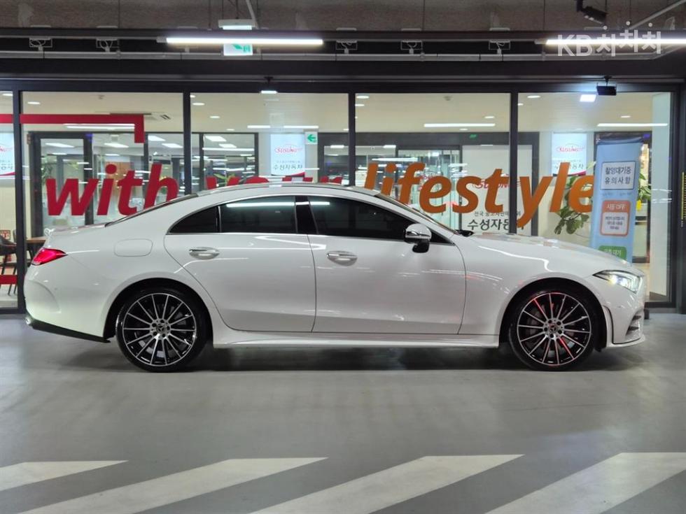 Mercedes-Benz CLS-Class AMG Line — фото 3