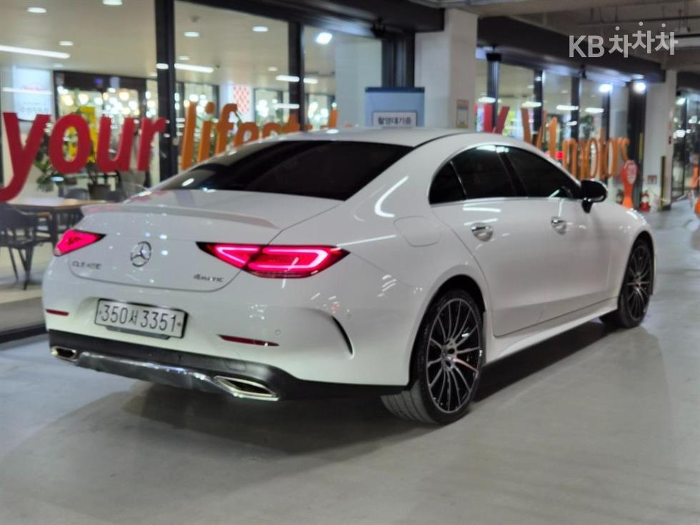 Mercedes-Benz CLS-Class AMG Line — фото 4