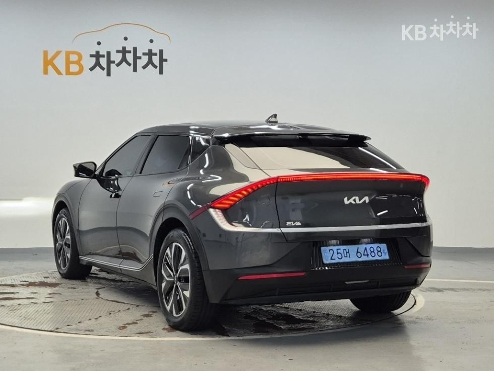 Kia EV6 — фото 2
