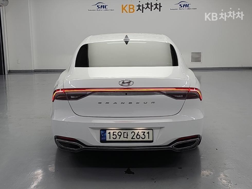 Hyundai Grandeur Premium Choice — фото 3