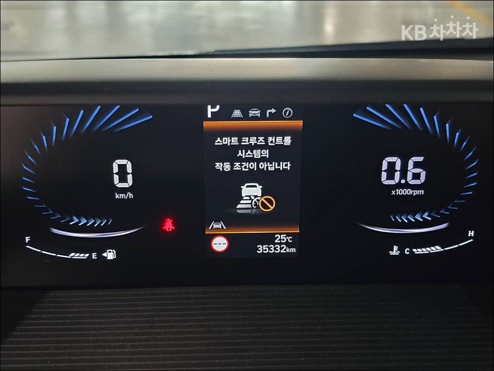 Hyundai Staria — miniaturë 18