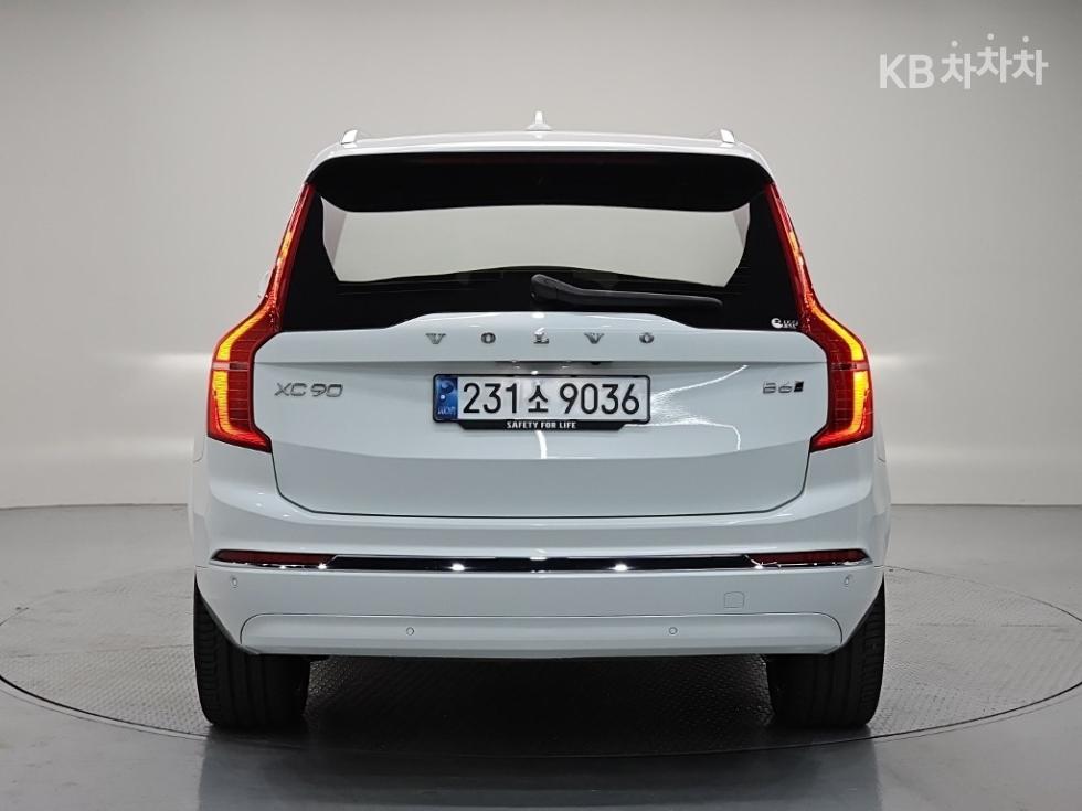 Volvo XC90 Ultimate Bright — фото 3