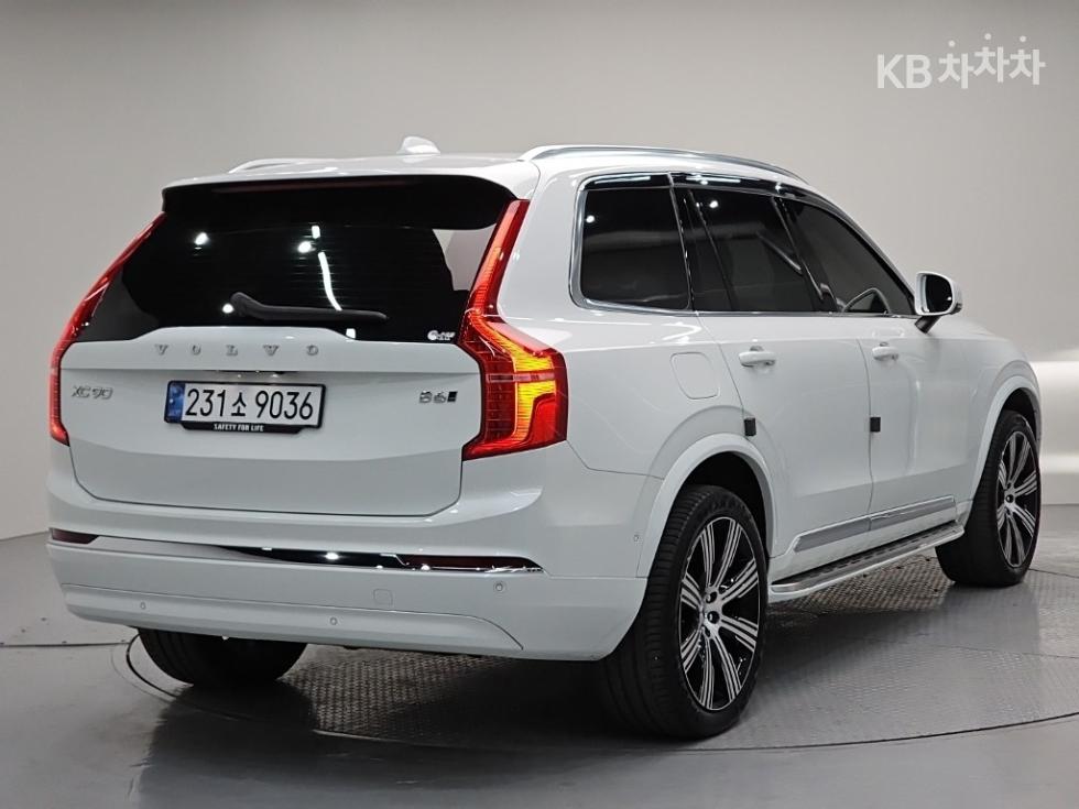 Volvo XC90 Ultimate Bright — фото 4