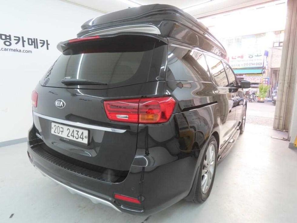 Kia Carnival Noblesse Special — фото 4