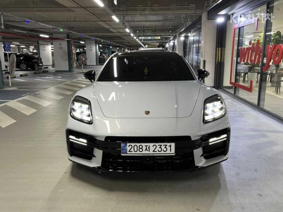 Porsche Panamera BASE MODEL — фото 2