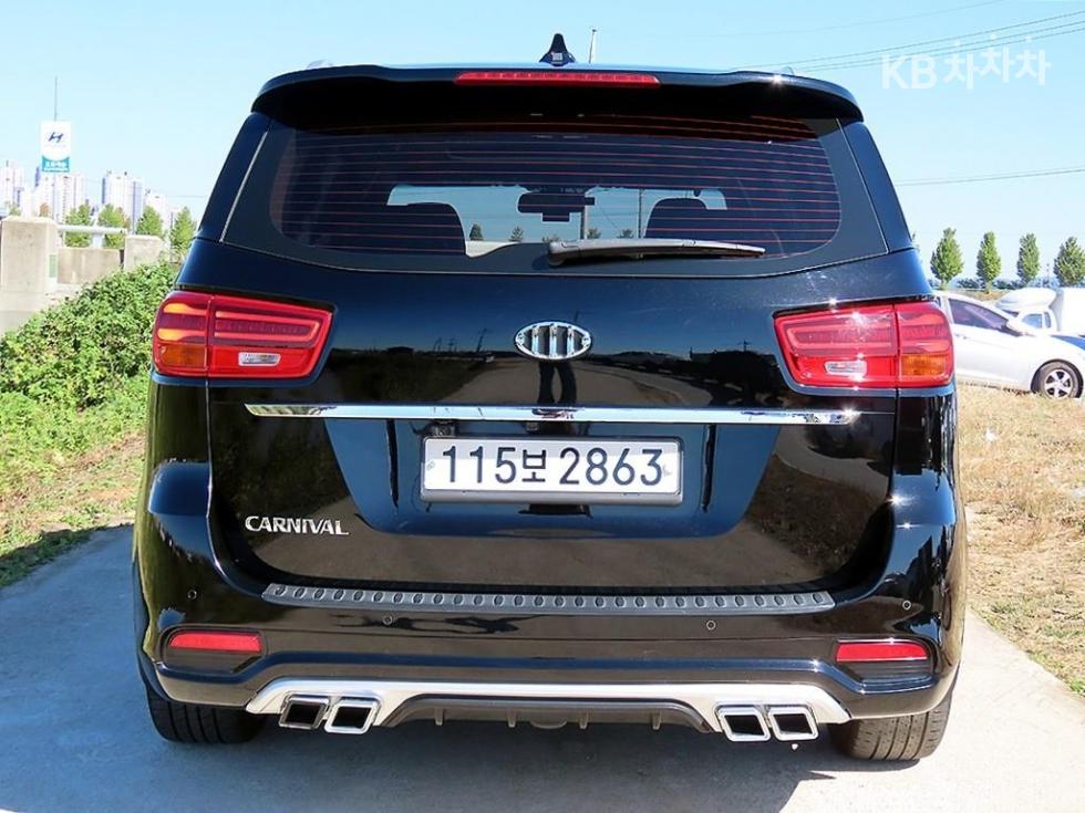 Kia Carnival PRESTIGE — фото 4