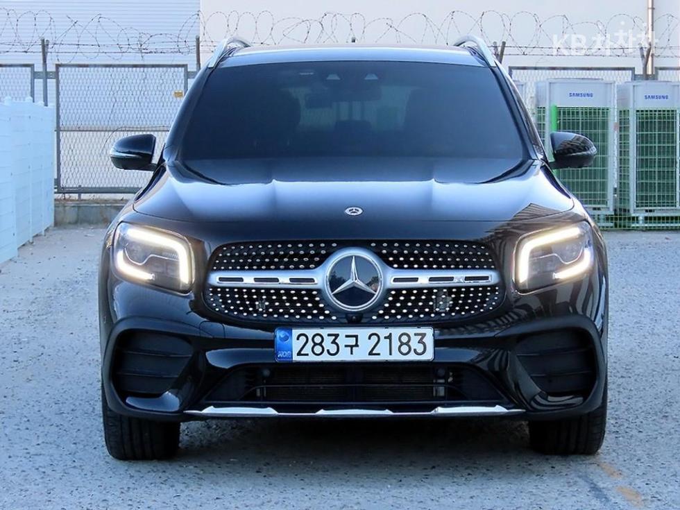 Mercedes-Benz GLB-Class — фото 1
